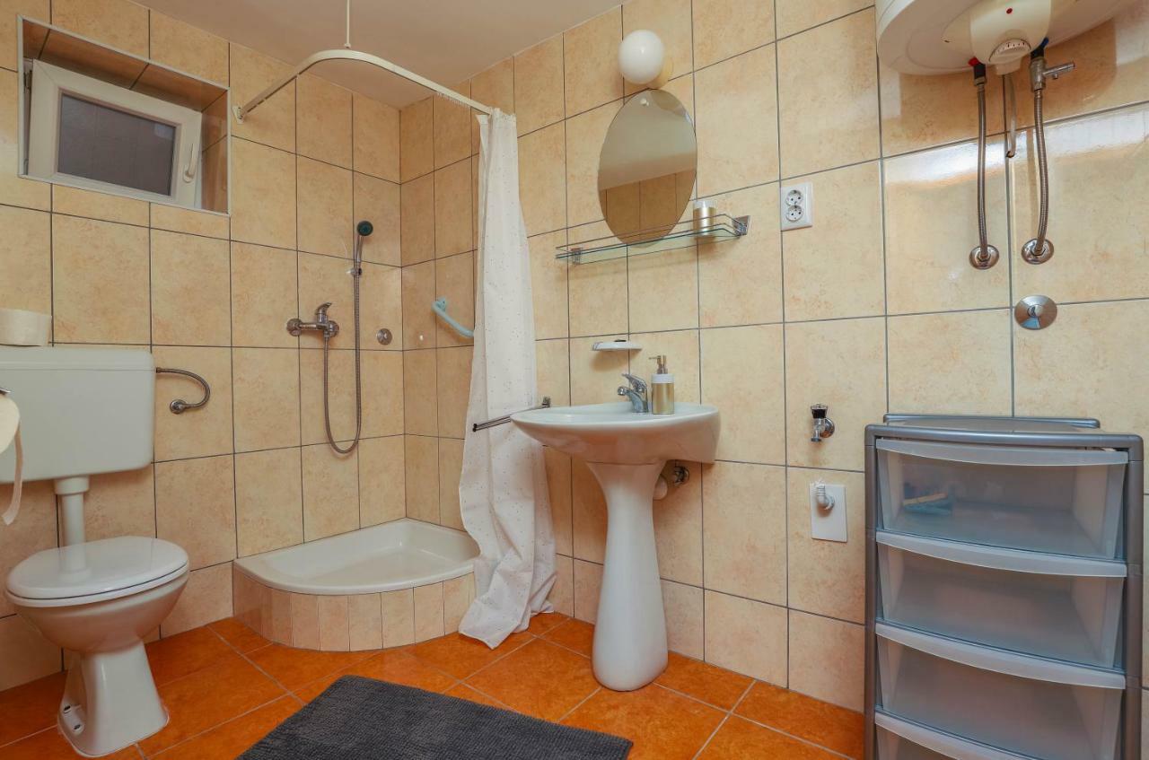 Apartment Lisinski ซริกเวนิซา ภายนอก รูปภาพ
